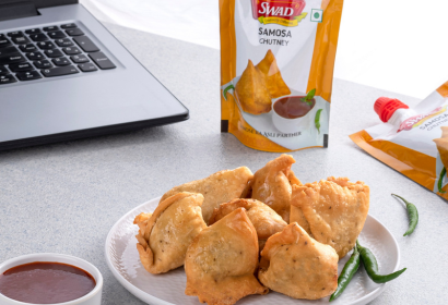 To be served with Samosa (samosa chutney)